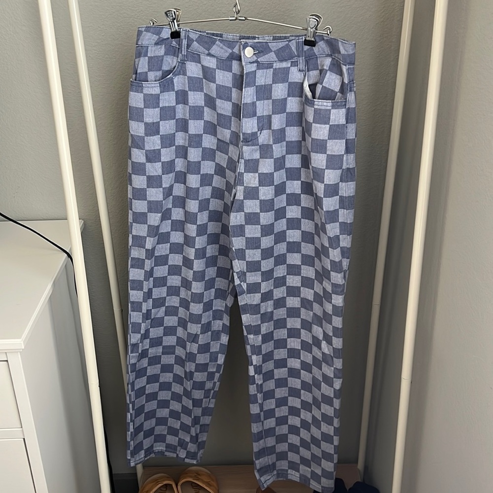 Vestique Checkered Straight Leg Jeans